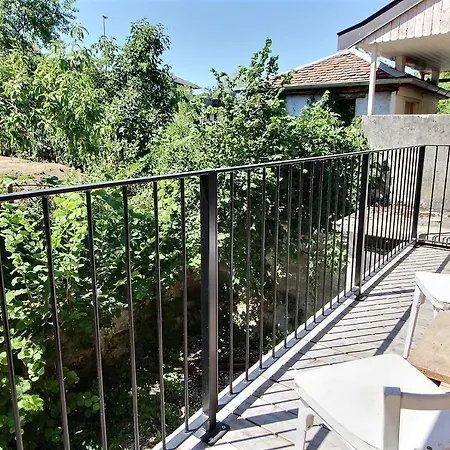 Apartment Type 3 En Duplex Sur Les Bains Vue Evian-les-Bains