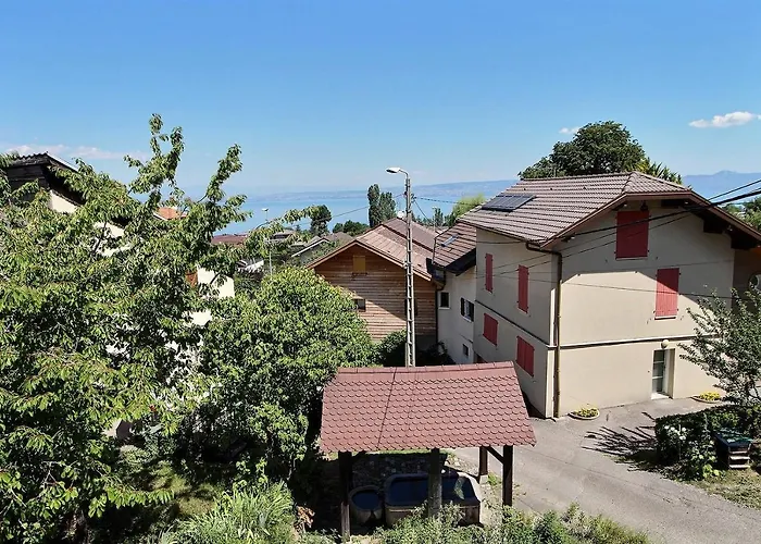 Type 3 En Duplex Sur Les Bains Vue Апартаменты